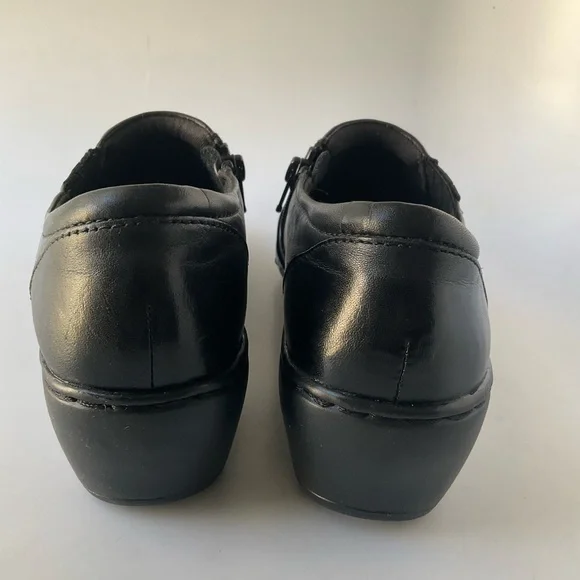 Clarks Channing Essa 6.5 M Black Leather slip on - Picture 5 of 13